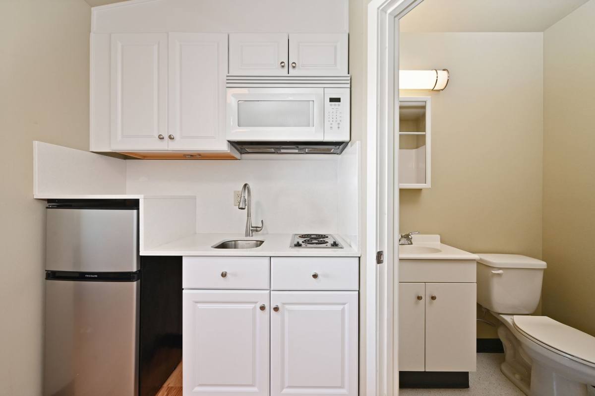 Apartment for rent at 4730 20th Ave NE, Seattle, WA 98105