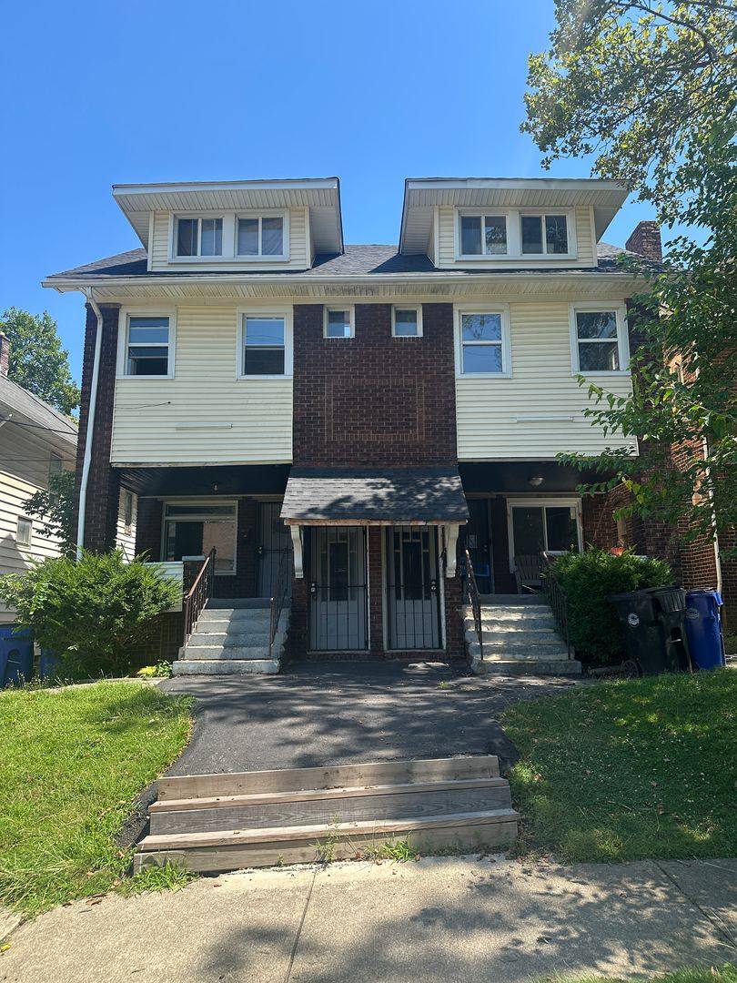 Apartment for rent at 4139 E 104th St, Cleveland, OH 44105