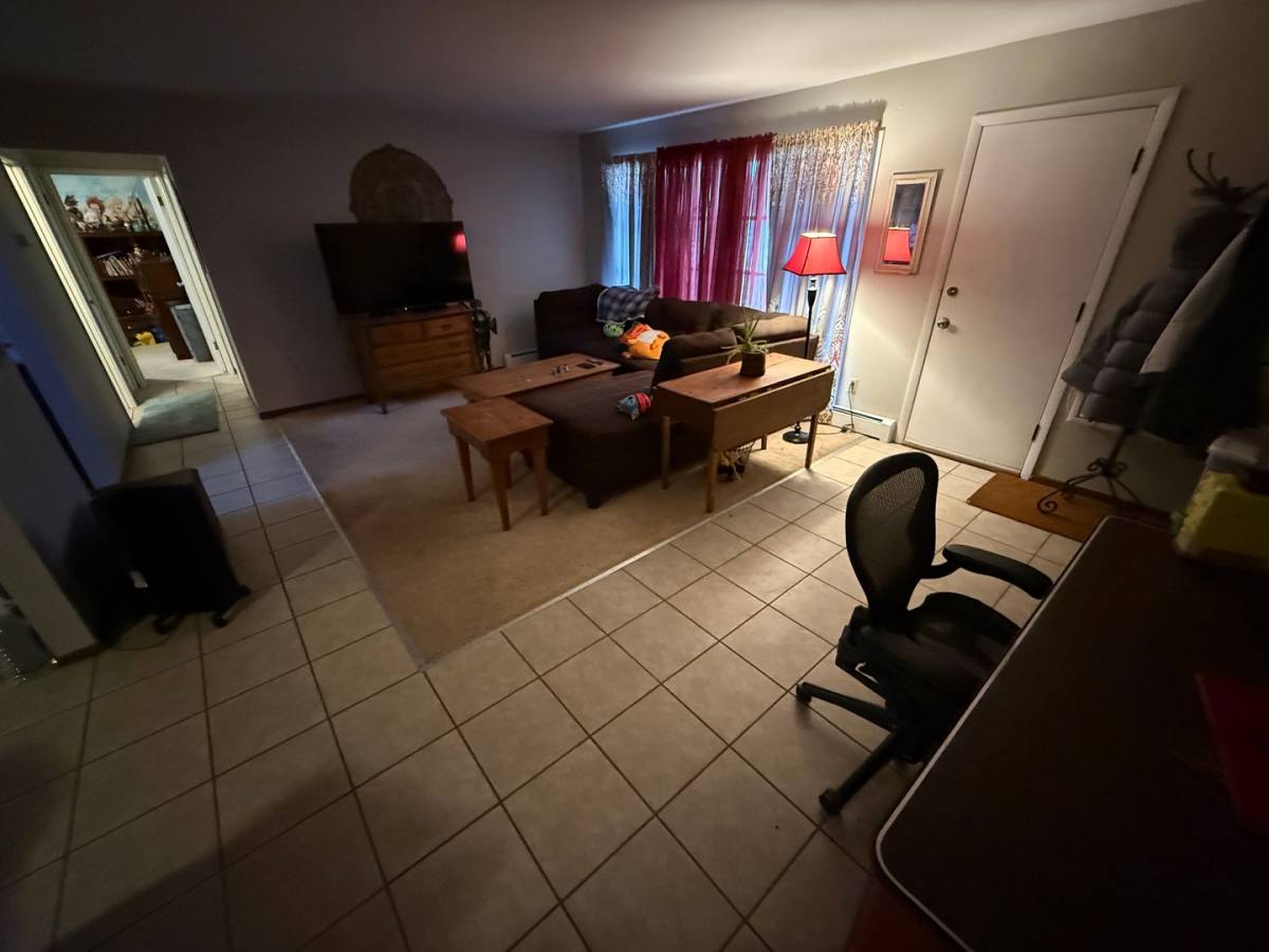 Apartment for rent at 225 Williamsburg Dr, Mequon, WI 53092