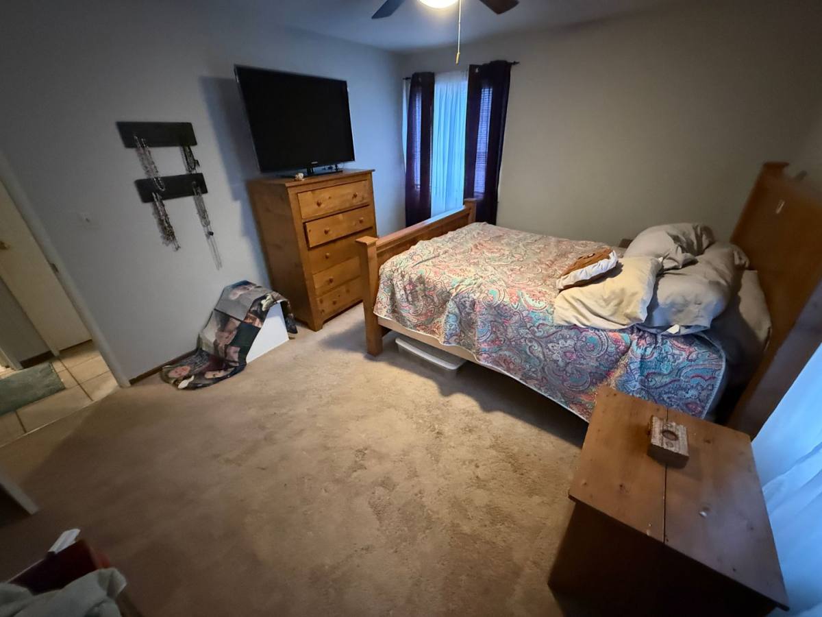 Apartment for rent at 225 Williamsburg Dr, Mequon, WI 53092