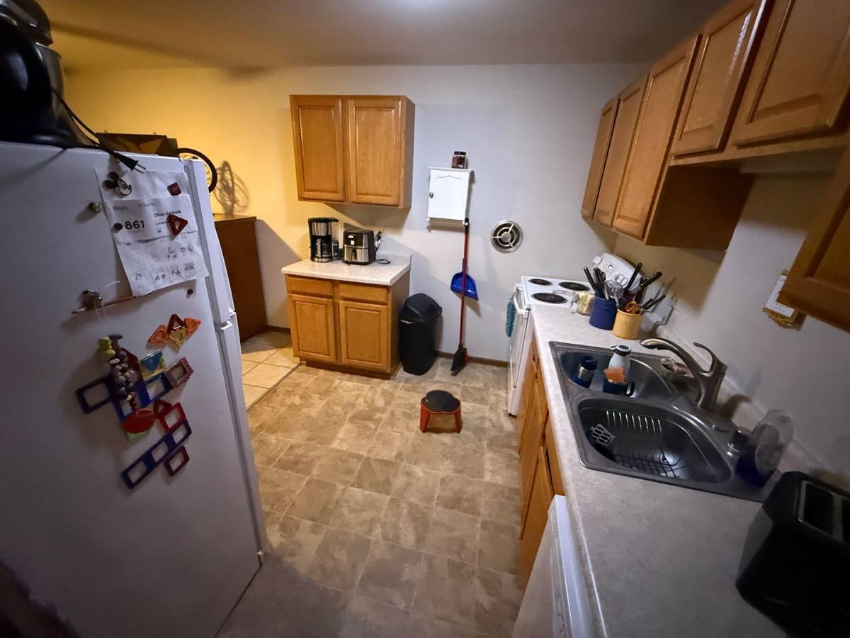 Apartment for rent at 225 Williamsburg Dr, Mequon, WI 53092