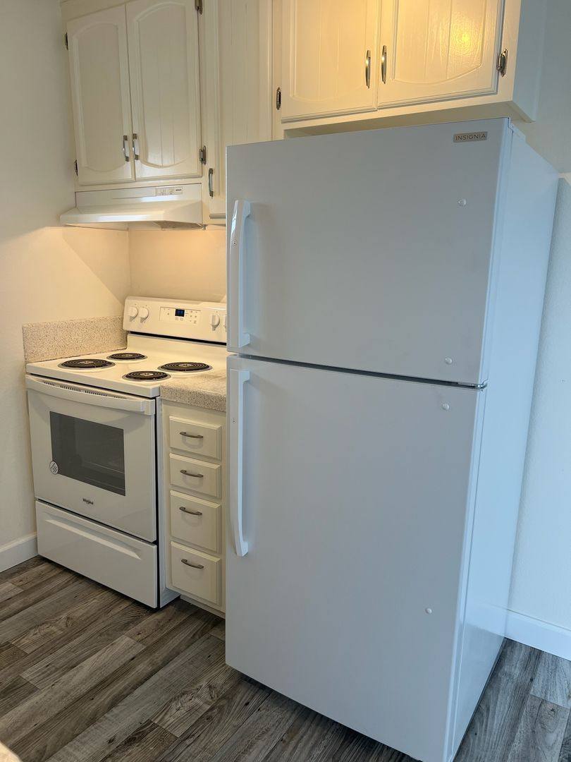 Apartment for rent at 3187 Ashford St, San Diego, CA 92111