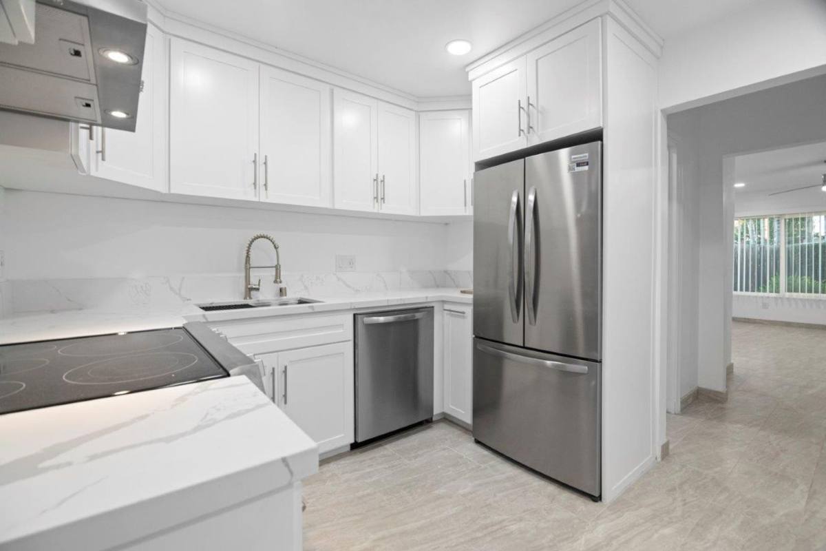 Townhouse for rent at 1320-1330 S Juniper St, Escondido, CA 92025