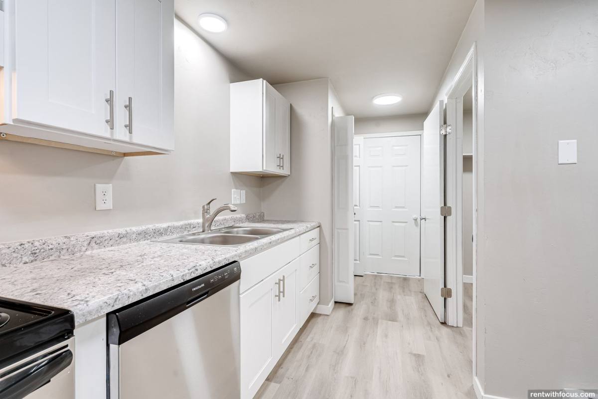 Apartment for rent at 2690 Humboldt Rd, Green Bay, WI 54311