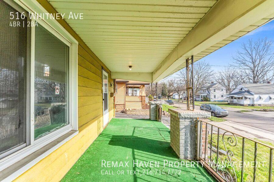 House for rent at 516 Whitney Ave, Akron, OH 44306