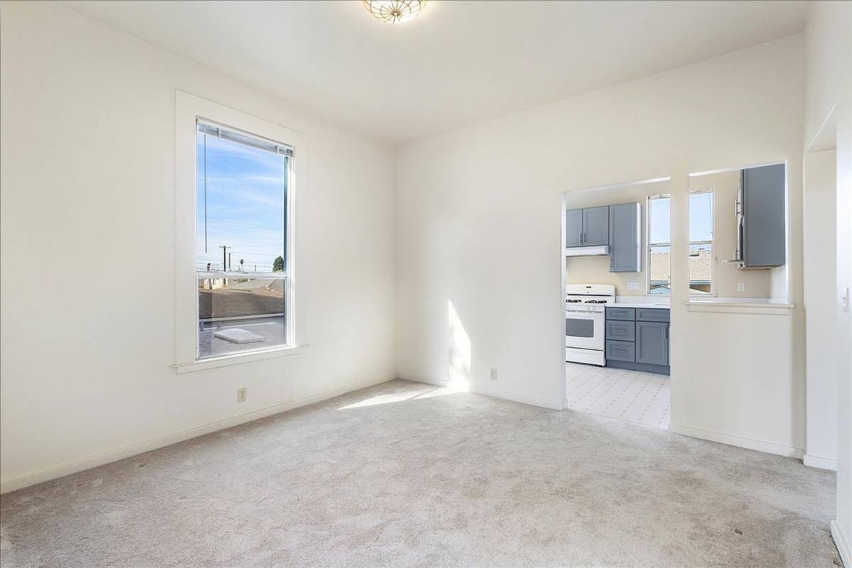 Apartment for rent at 1816 - 1818 1820 3rd St, Alameda, CA 94501