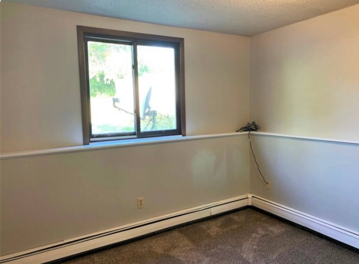 Apartment for rent at 1019 5th Ave NW, Valley City, ND 58072