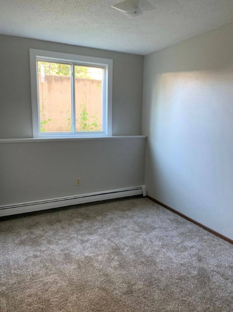 Apartment for rent at 1019 5th Ave NW, Valley City, ND 58072