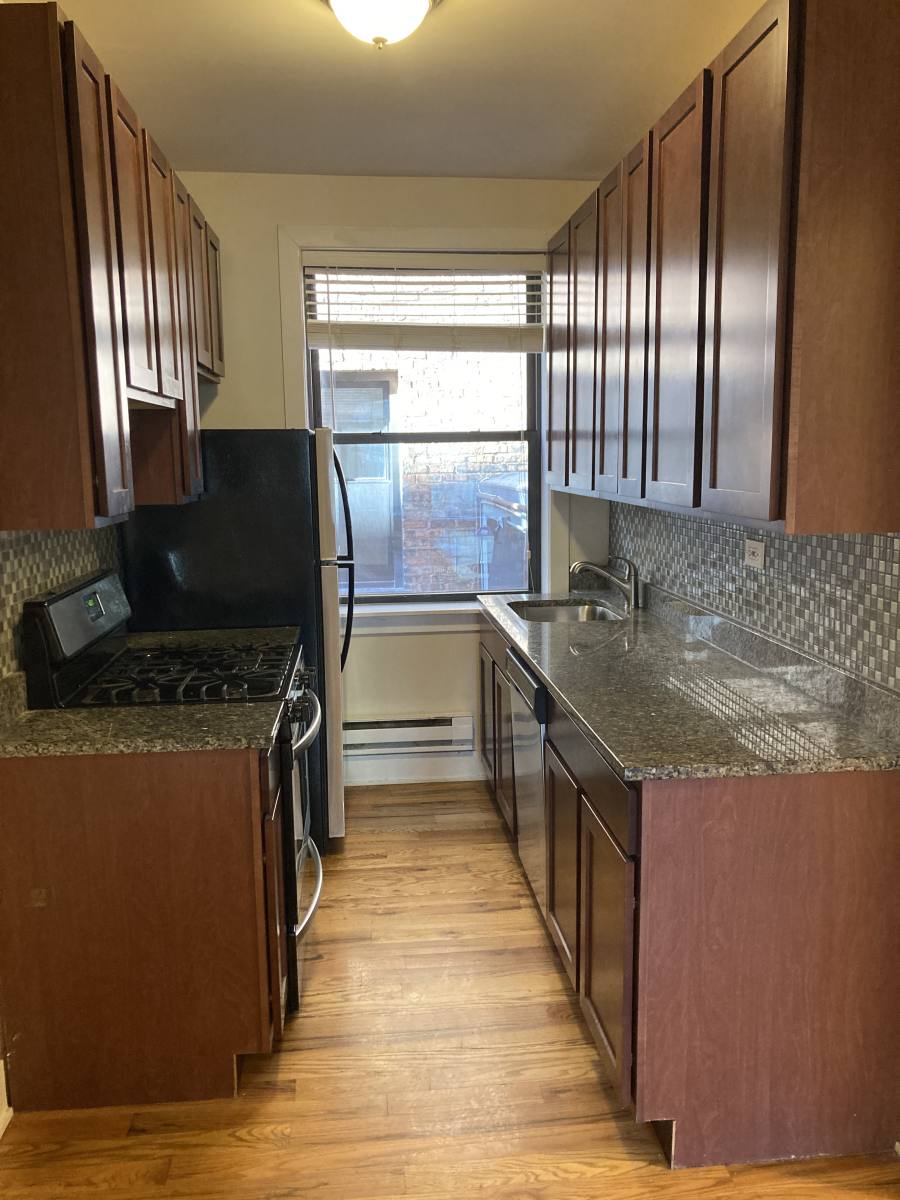 Apartment for rent at 1313 Oak #C2, Evanston, IL 60201