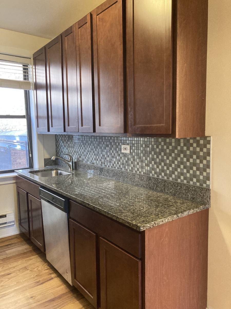 Apartment for rent at 1313 Oak #C2, Evanston, IL 60201