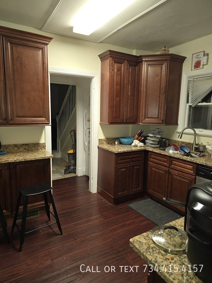 Apartment for rent at 707 S Division St #GIANT, Ann Arbor, MI 48104