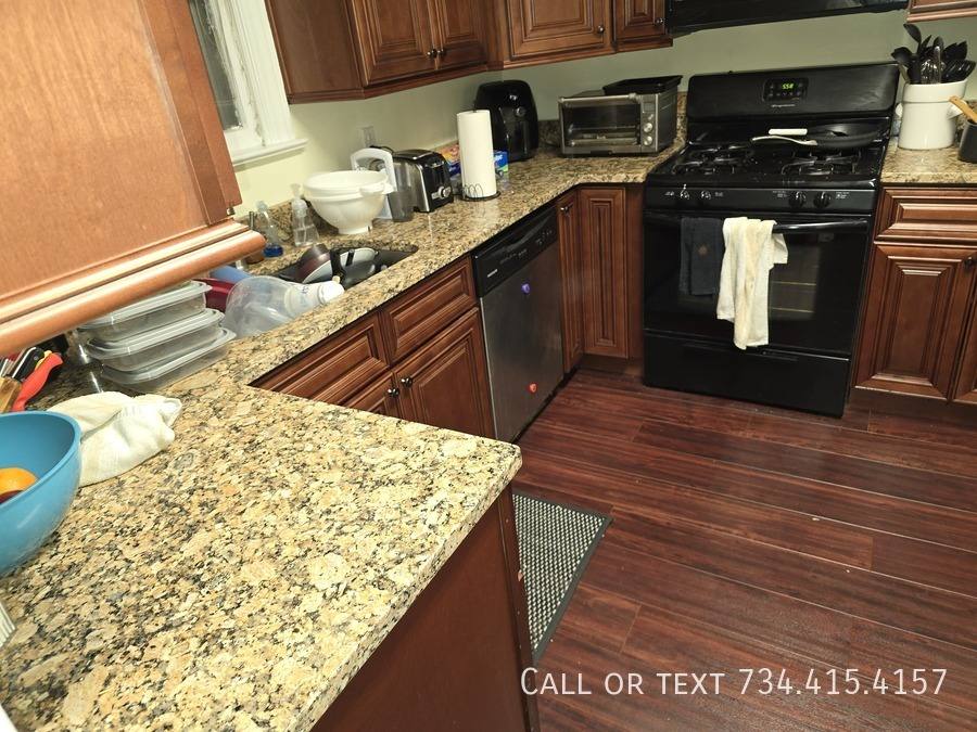 Apartment for rent at 707 S Division St #GIANT, Ann Arbor, MI 48104