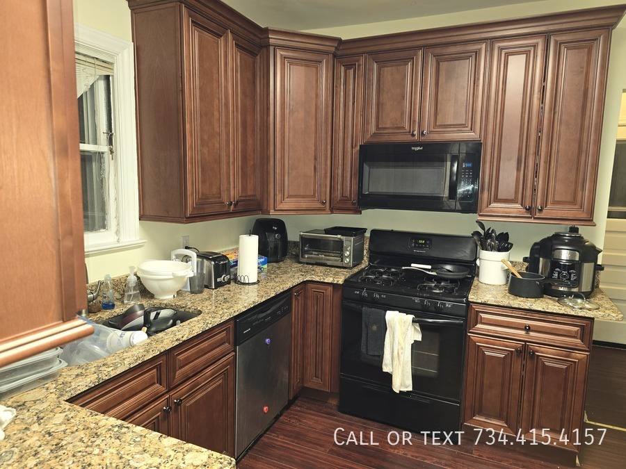 Apartment for rent at 707 S Division St #GIANT, Ann Arbor, MI 48104