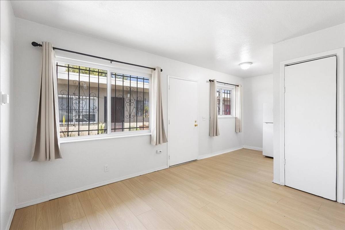 Apartment for rent at 1843 & 1847 E, Oakland, CA 94606