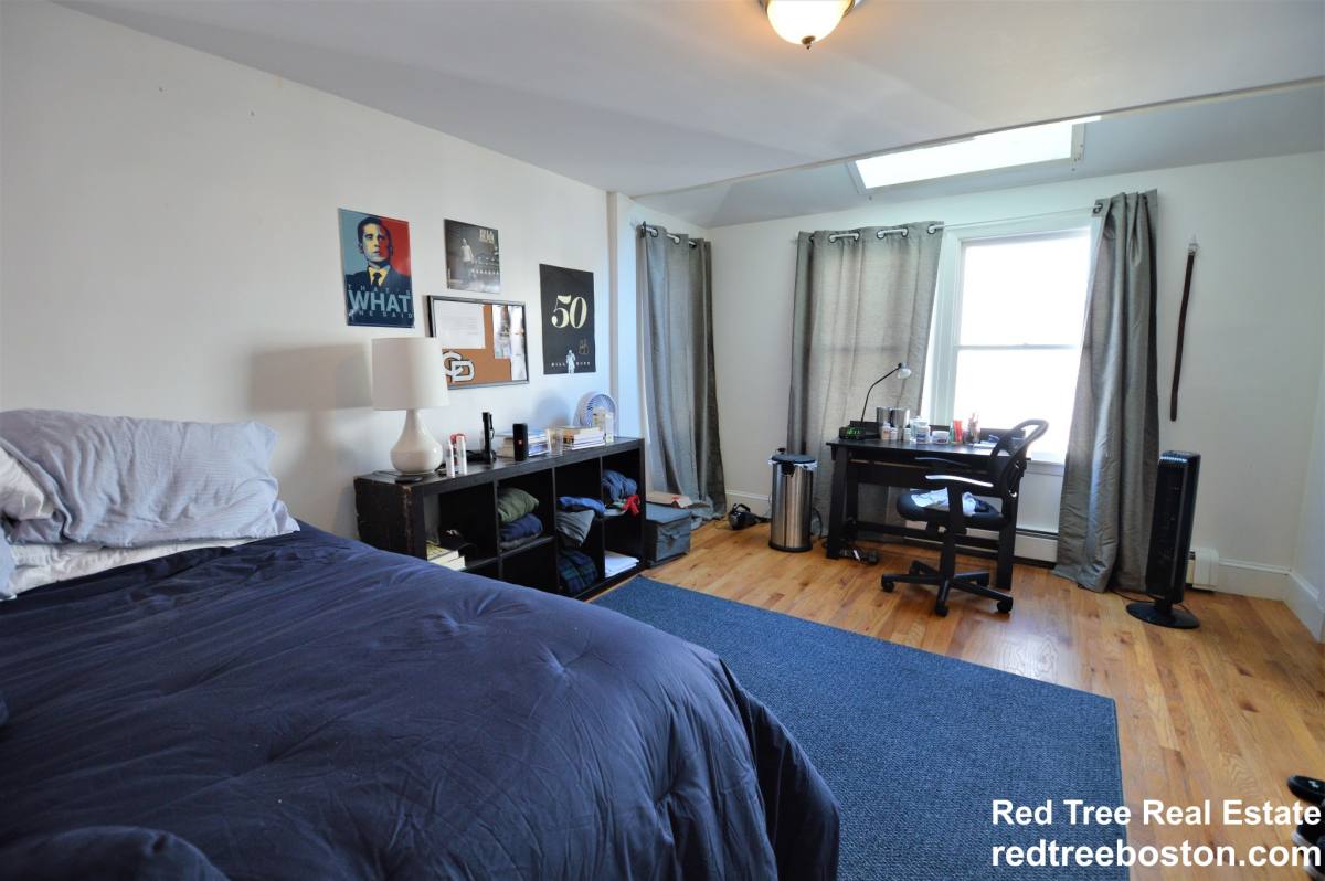 Apartment for rent at 74 Manet Rd #1, Chestnut Hill, MA 02467