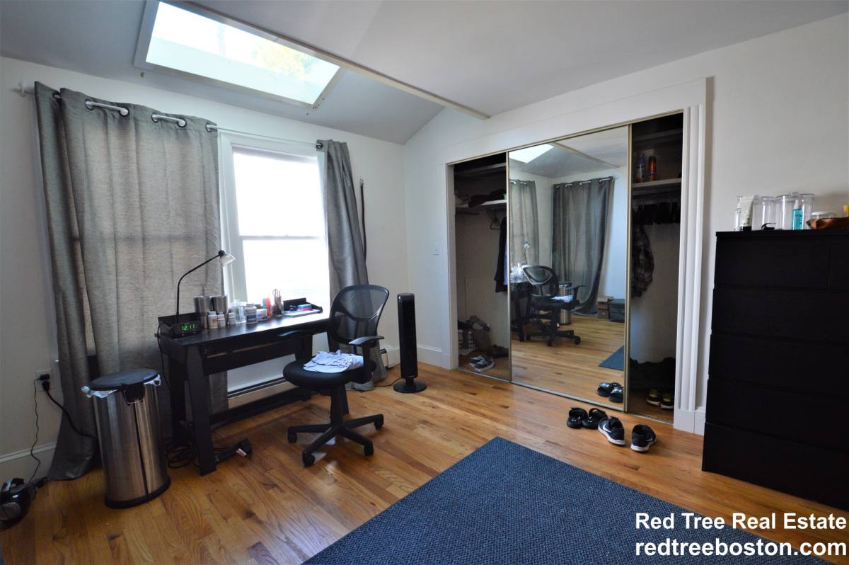 Apartment for rent at 74 Manet Rd #1, Chestnut Hill, MA 02467
