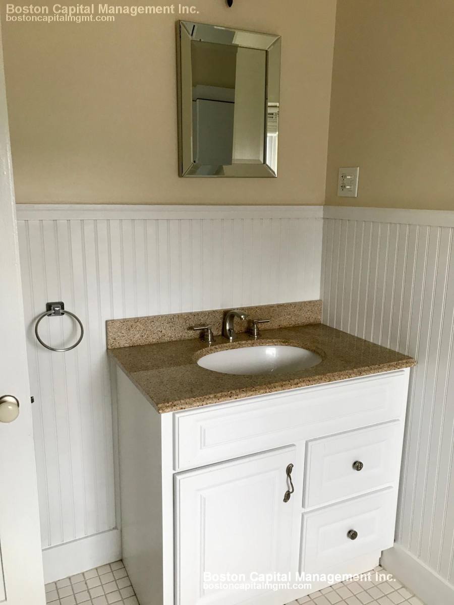 Apartment for rent at 674 Main St #2, Malden, MA 02148