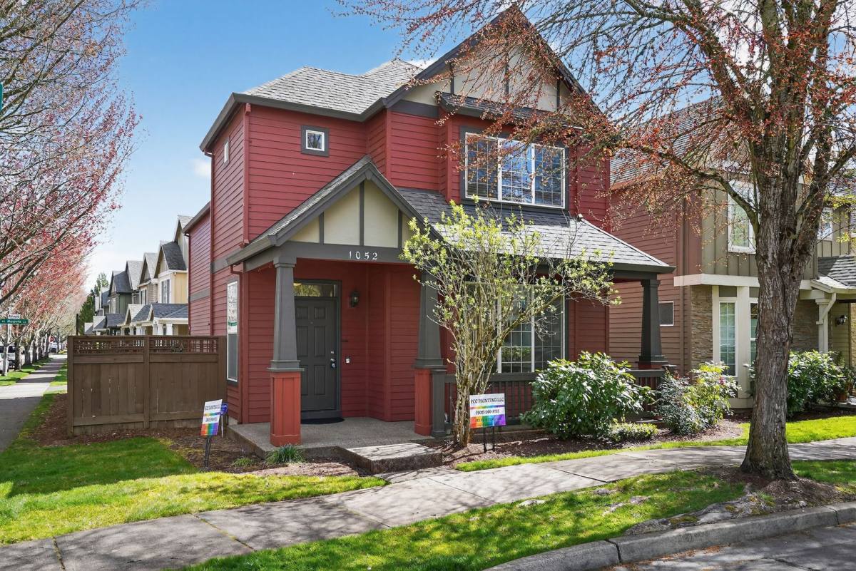 House for rent at 1052 SE Portlandia Ave, Hillsboro, OR 97123