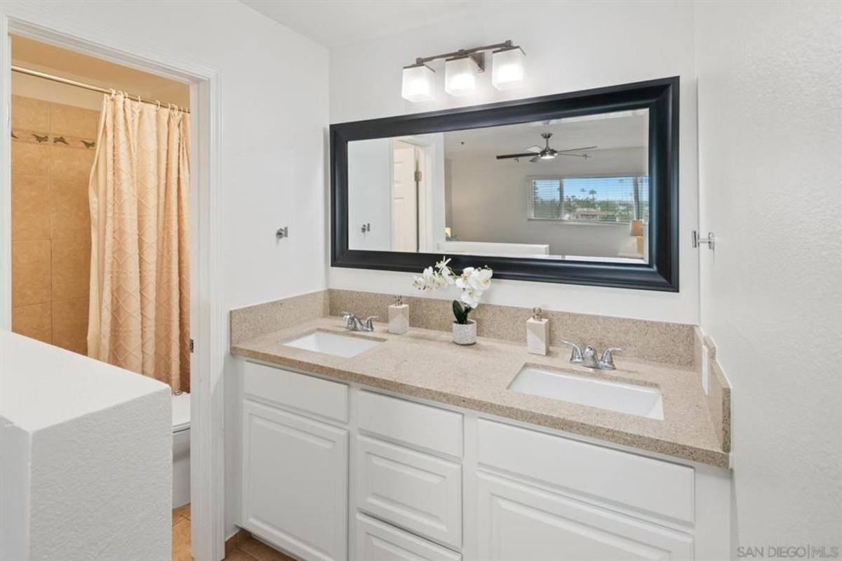 Apartment for rent at 4878 Pescadero Ave, San Diego, CA 92107
