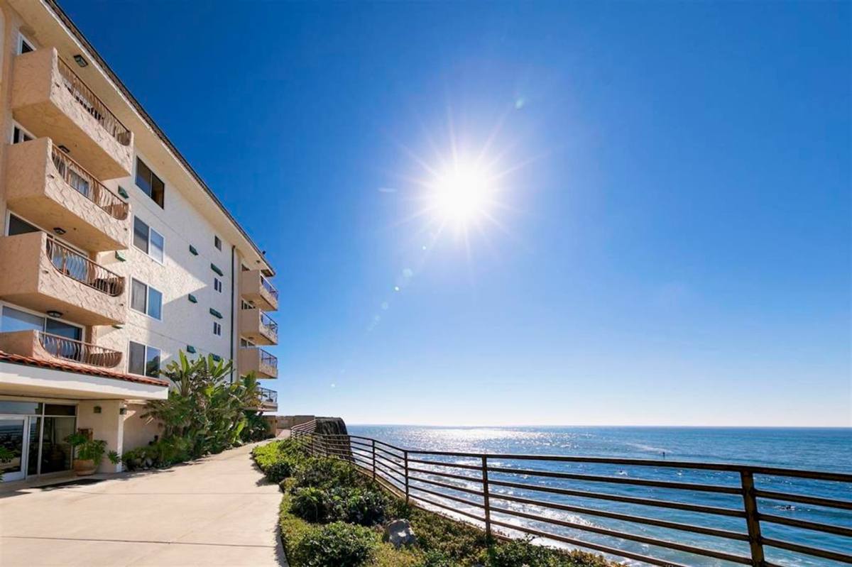 Apartment for rent at 4878 Pescadero Ave, San Diego, CA 92107