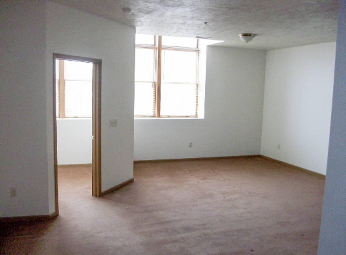 Apartment for rent at 504 N Elm, Grand Island, NE 68801