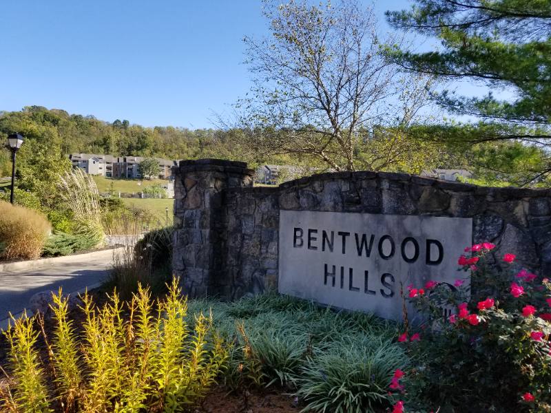 Condo for rent at 400 Lakeview Dr #5, Newport, KY 41071