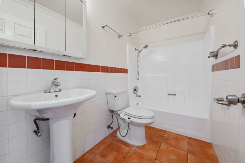 Apartment for rent at 6040-6042 Barton Ave #201, 202, Los Angeles, CA 90038