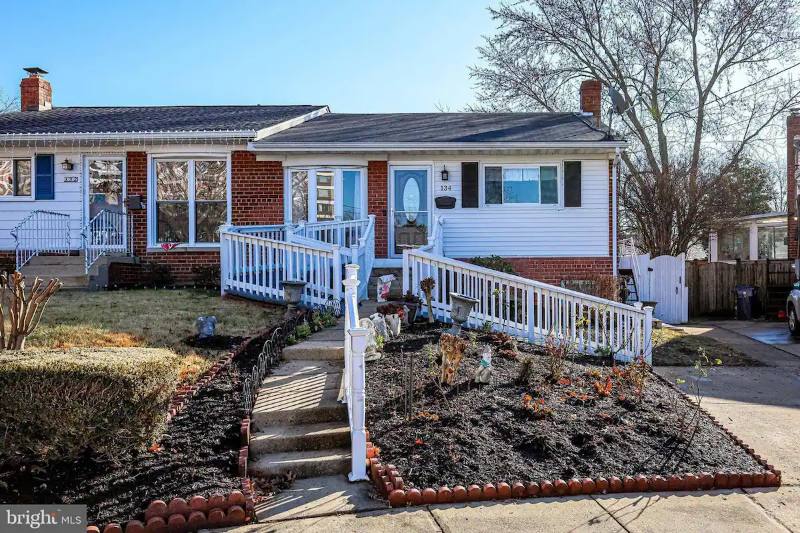 Townhouse for rent at 134 Jasper Place, Alexandria, VA 22304