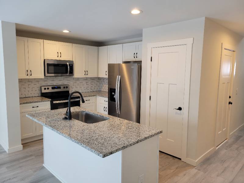 Townhouse for rent at 823 31st St SW, Hickory, NC 28602