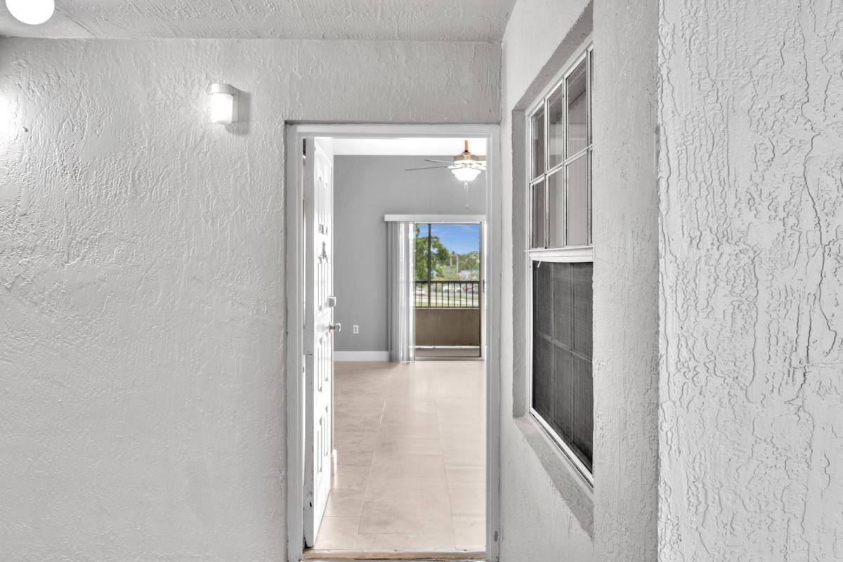 Apartment for rent at 2881 N Oakland Forest Dr, Fort Lauderdale, FL 33309