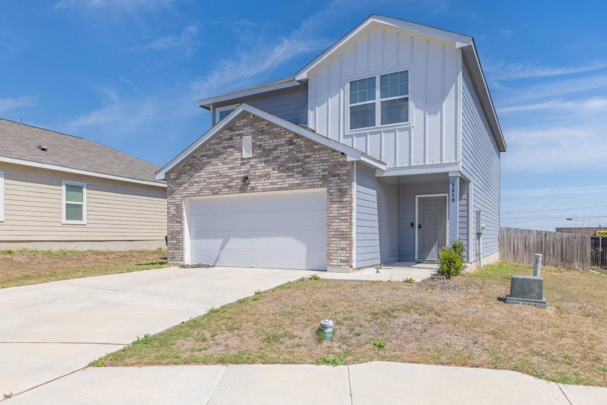 House for rent at 5810 Rue Picasso #RUE, Converse, TX 78109