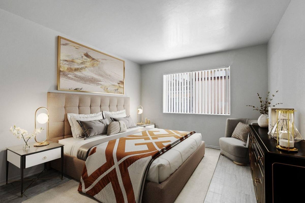 Apartment for rent at Carlyle Court Apartment Homes, 21217 Gault St #35, Canoga Park, CA 91303