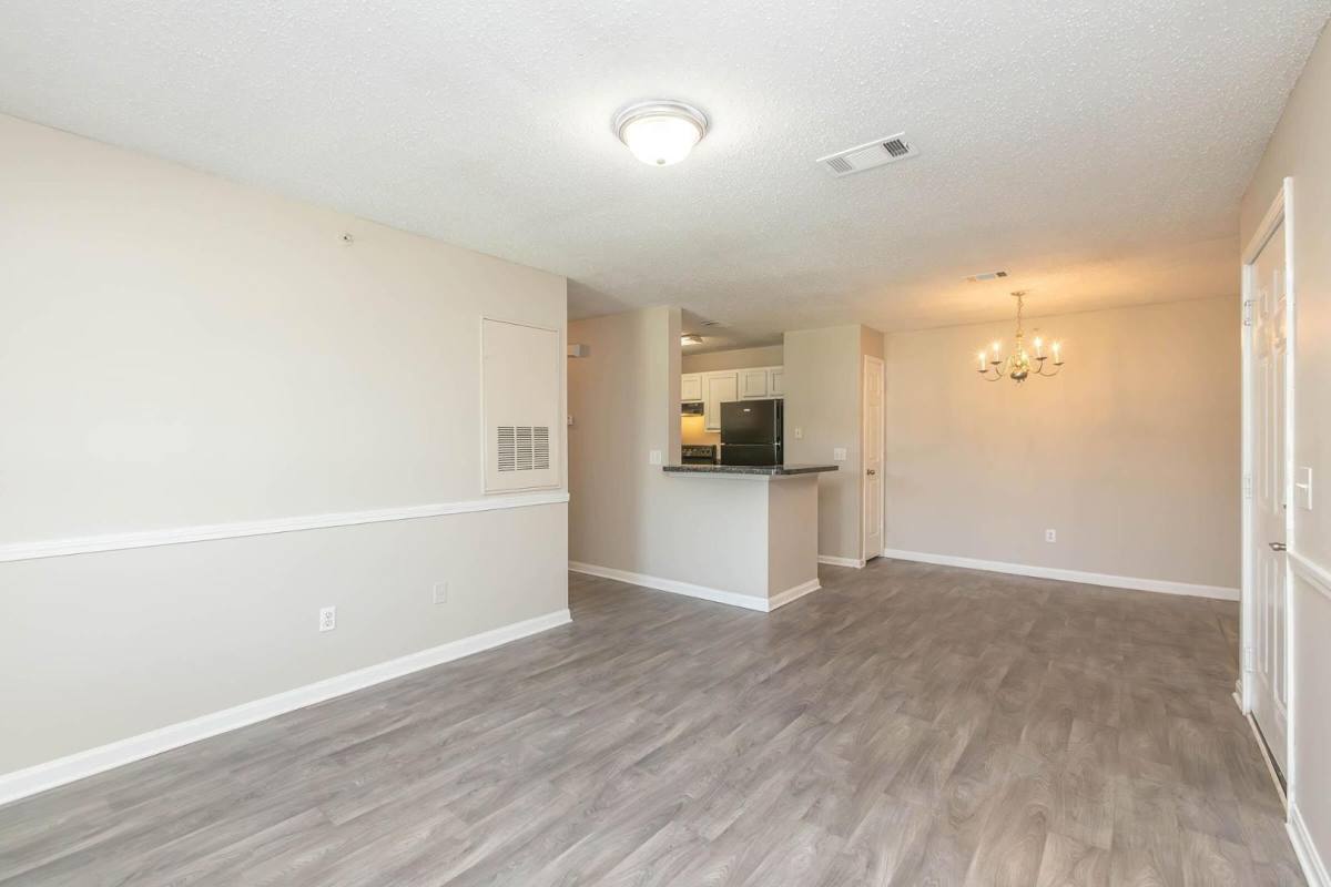 Apartment for rent at 1000 Commons Circle, Vicksburg, MS 39180