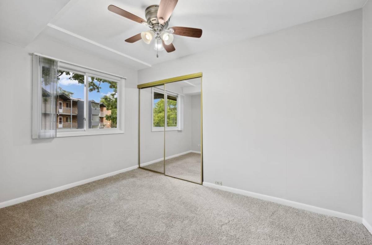 Apartment for rent at 211 N Lincolnway St #G11, North Aurora, IL 60542