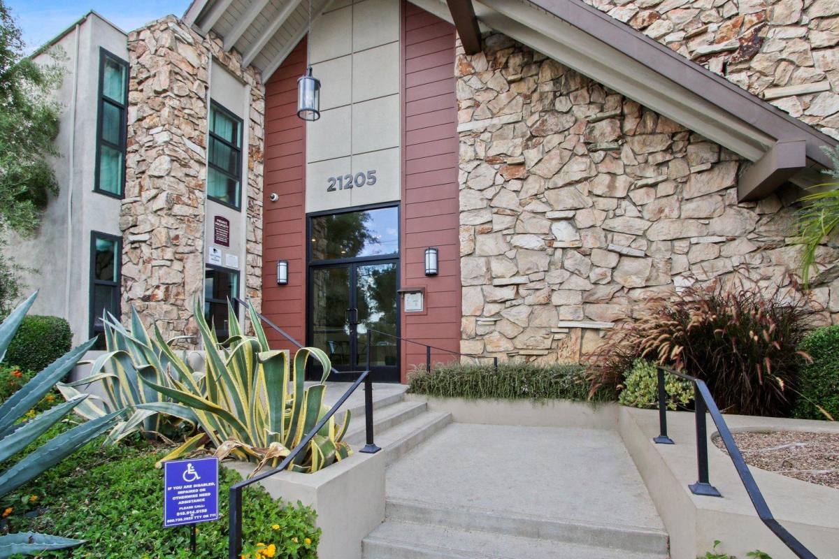 Apartment for rent at Islander Resort Apartment Homes, 21205 Roscoe Blvd, Canoga Park, CA 91304