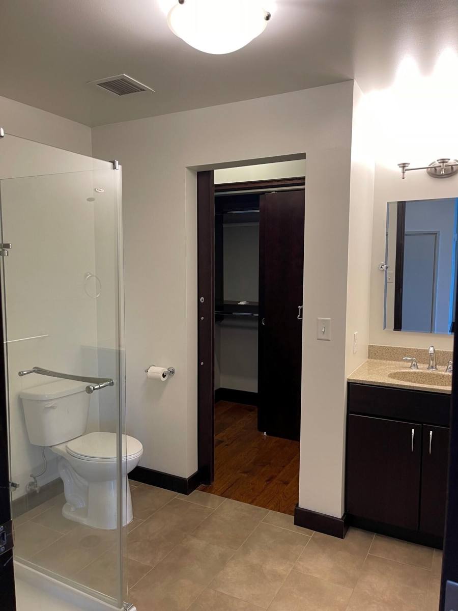 Apartment for rent at 100 Walnut St, Peoria, IL 61602