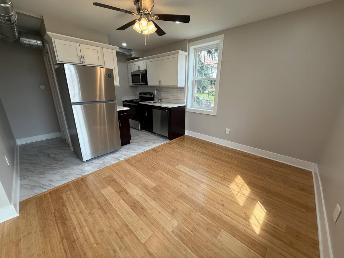 Apartment for rent at 5535 Hobart St, Pittsburgh, PA 15217