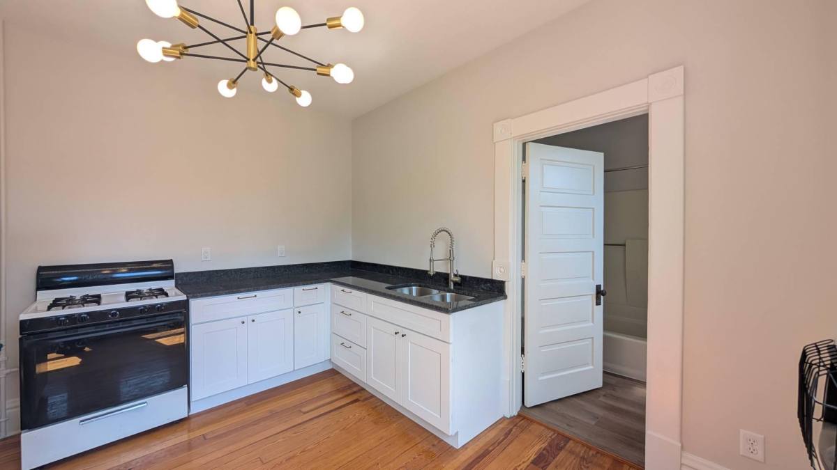 Apartment for rent at 128 N Broad St, Lancaster, OH 43130