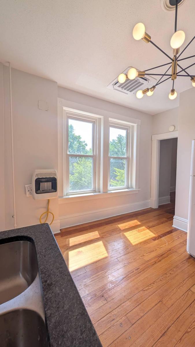 Apartment for rent at 128 N Broad St, Lancaster, OH 43130