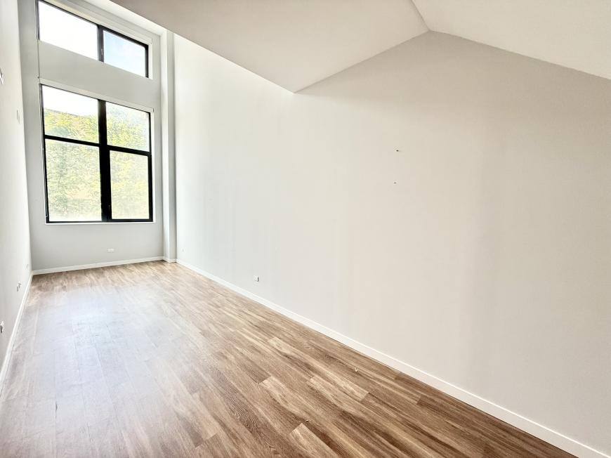Apartment for rent at 1900 W Lawrence, Chicago, IL 60640