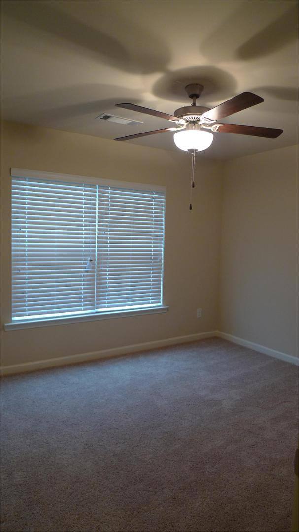 House for rent at 92 Greenfield Dr, Dawsonville, GA 30534