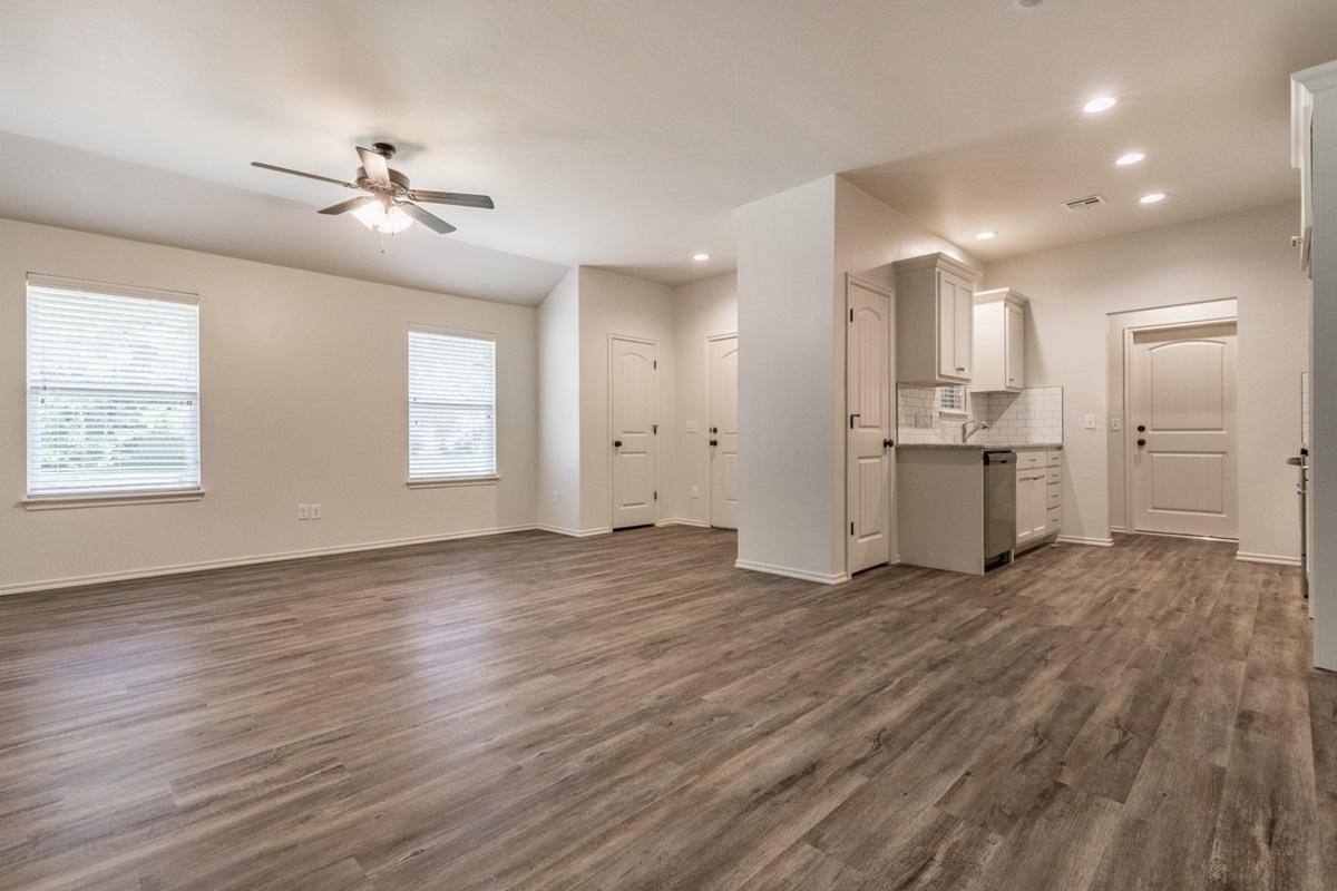 House for rent at 437 Chalk Hill Court, Edmond, OK 73003