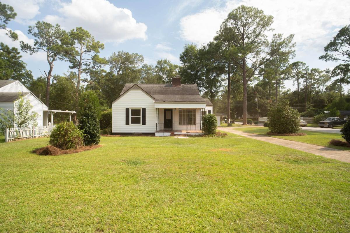 House for rent at 1114 8th Ave, Albany, GA 31707