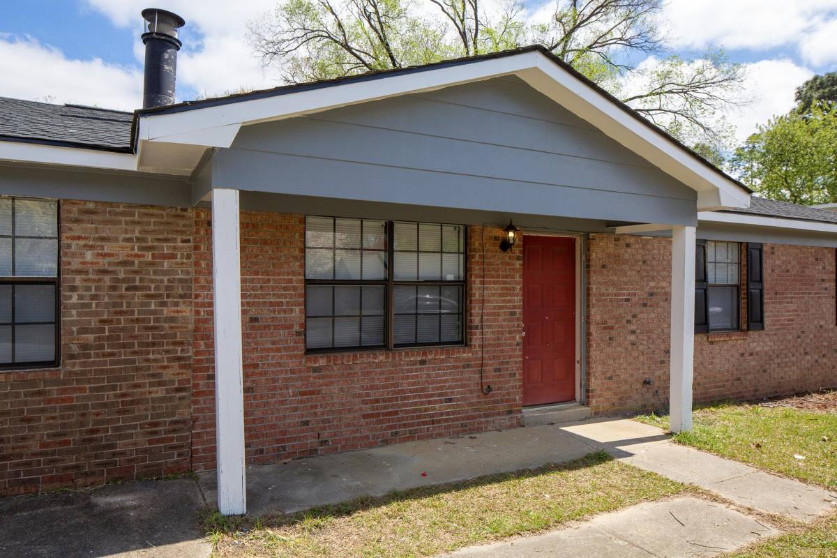 House for rent at Shadowlawn, 1879 Frankie Ave, Fayetteville, NC 28304