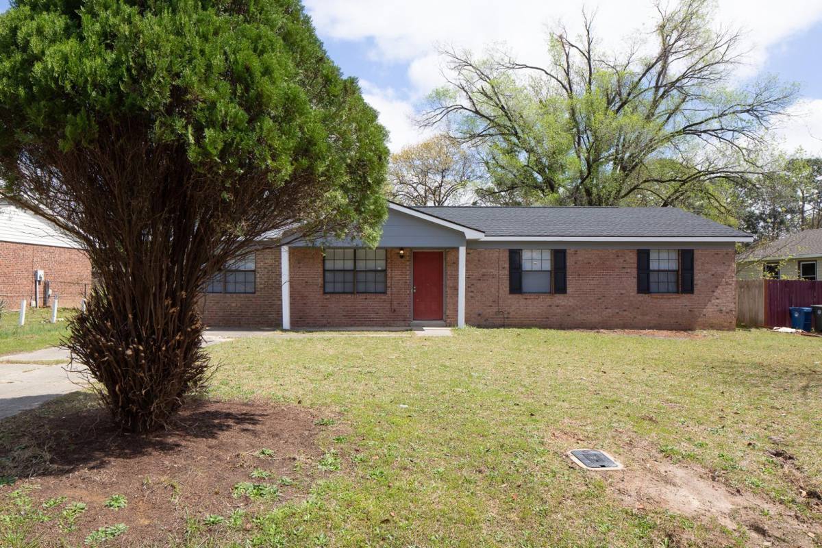 House for rent at Shadowlawn, 1879 Frankie Ave, Fayetteville, NC 28304