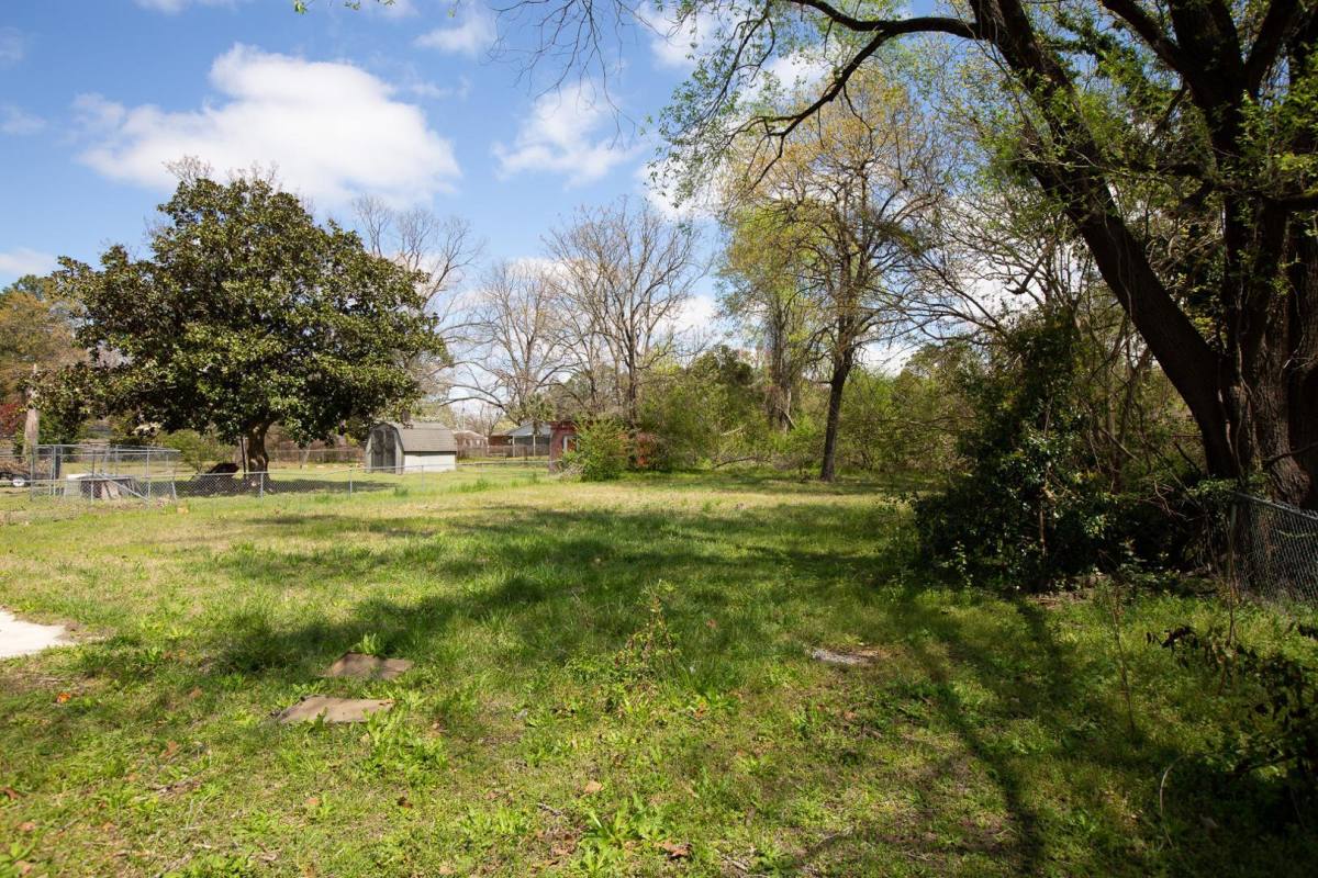 House for rent at Shadowlawn, 1879 Frankie Ave, Fayetteville, NC 28304