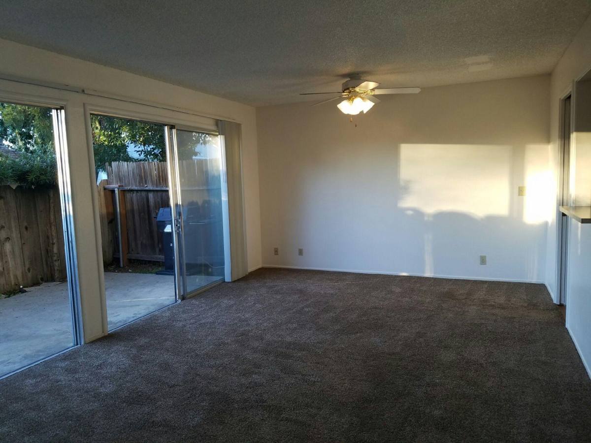 Townhouse for rent at 1078 Franklin Ave, Yuba City, CA 95991