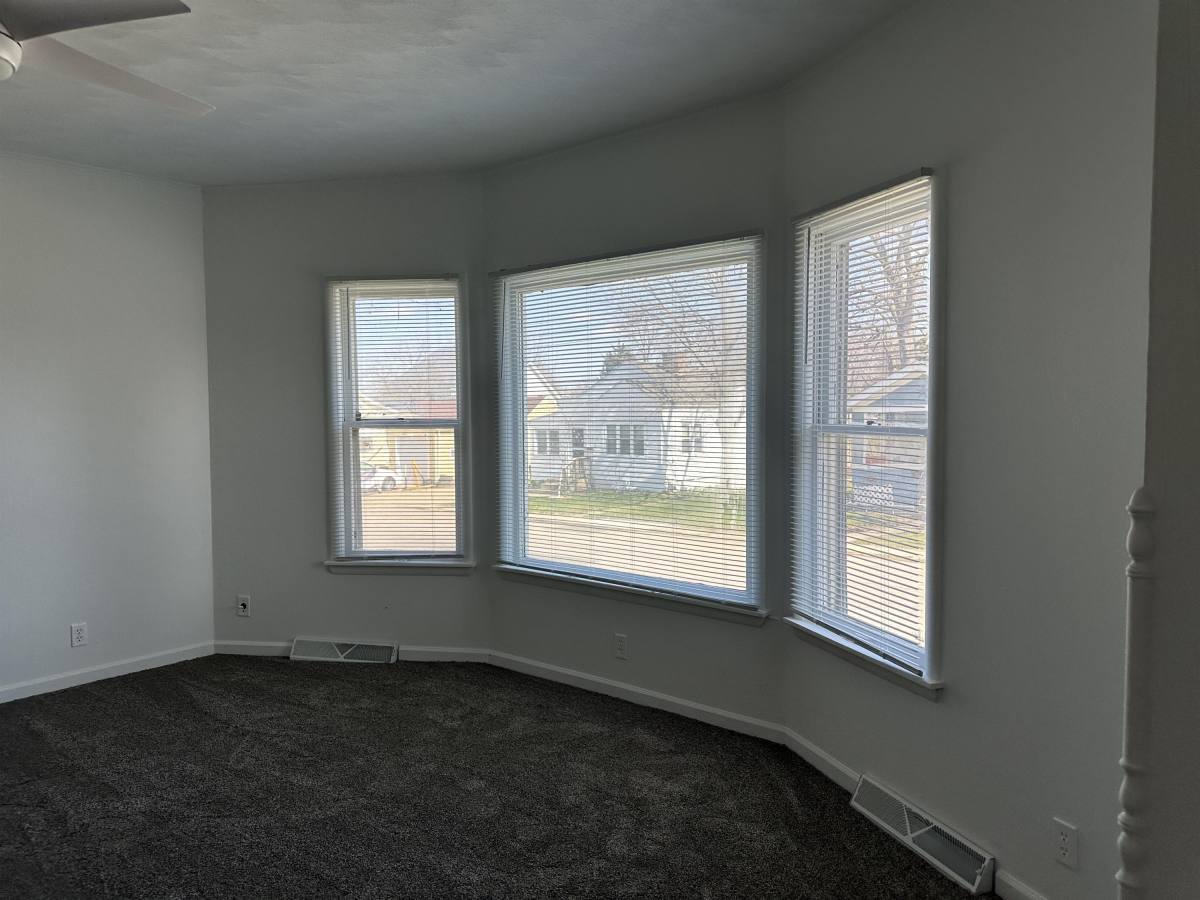 House for rent at 945 Garden #1, Freeport, IL 61032