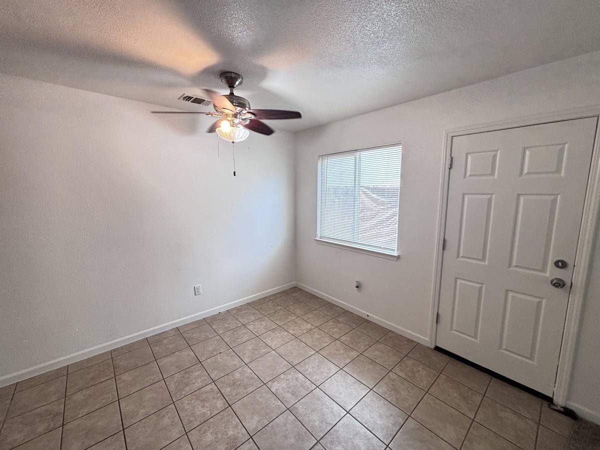 House for rent at Riverside North, 513 N Riverside Dr, Modesto, CA 95354