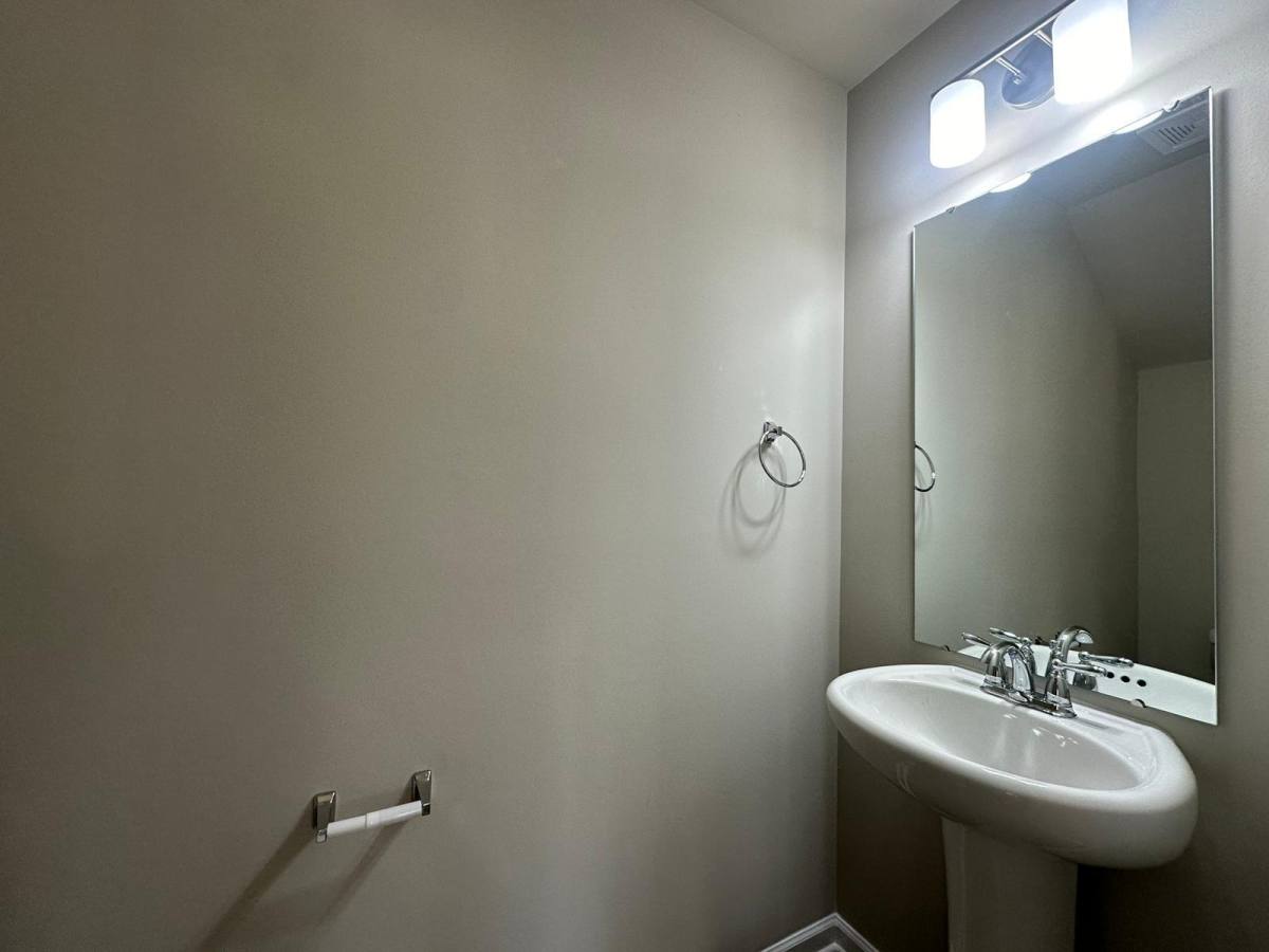 House for rent at 9050 Stoney Waters Court, Charlotte, NC 28215